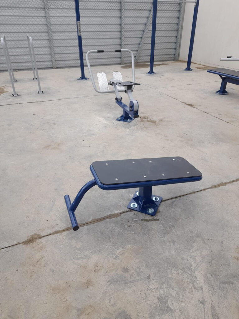 Czarne - siłownia zewnętrzna w zakładzie karnym - realizacja GYM PARK