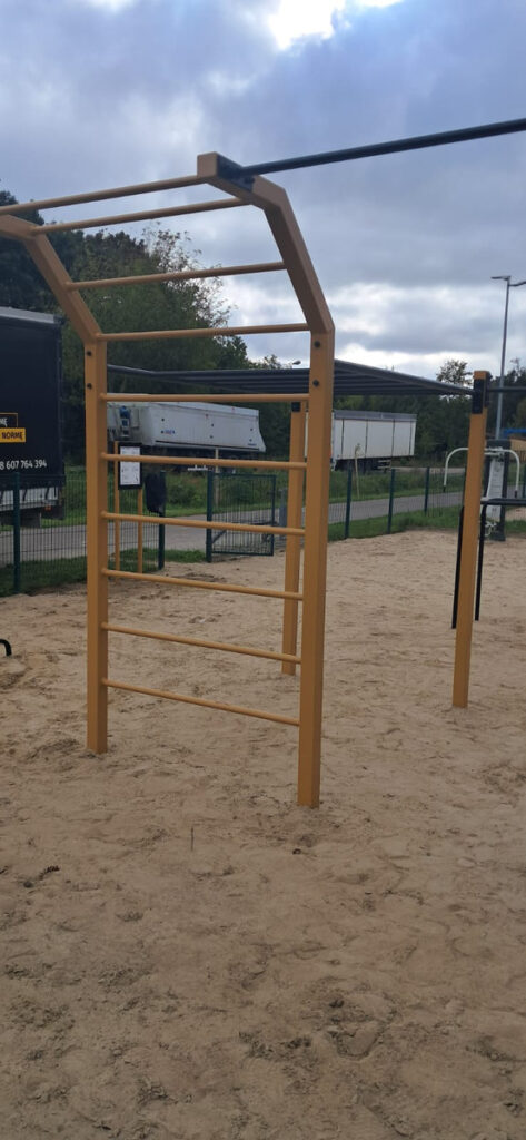 Nowe Miasto Lubawskie - plac street workout - drabinki - realizacja GYM PARK